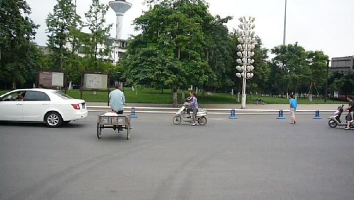 Ŭ���ϸ� ���� �������� �̹����� ���Ǽ� �ֽ��ϴ�.